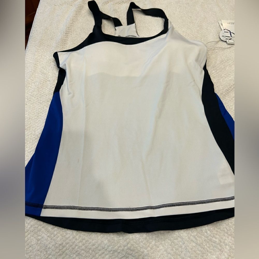 Satva NWT Large blue white black workout shirt Razorback built in bra
